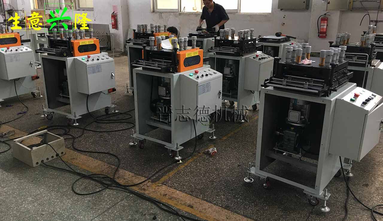 送料機(jī)廠(chǎng)生意興隆