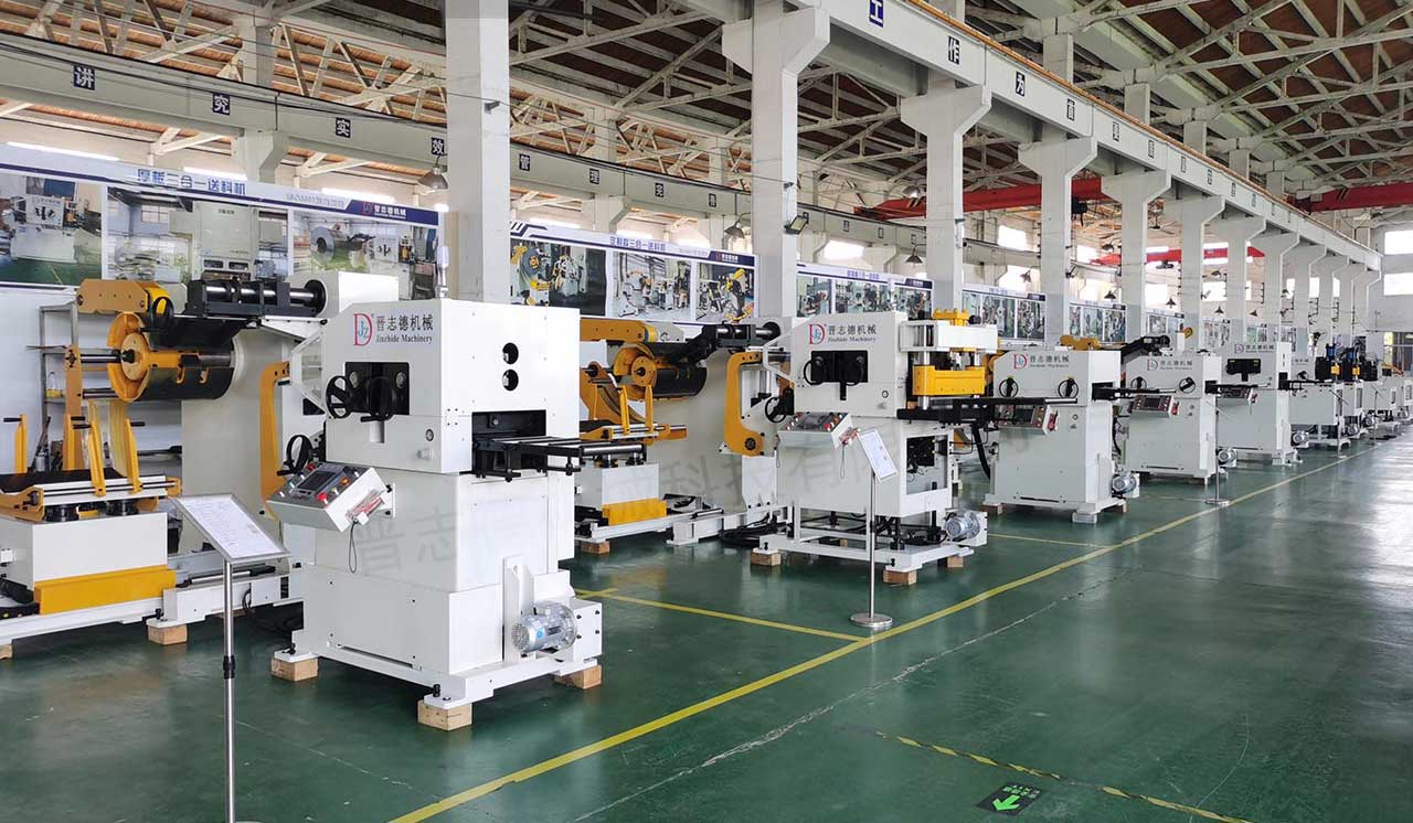 三合一送料機焊接噴涂