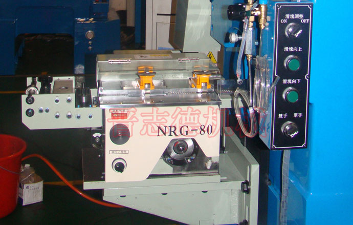 夾式送料機(jī)參展現(xiàn)場(chǎng)