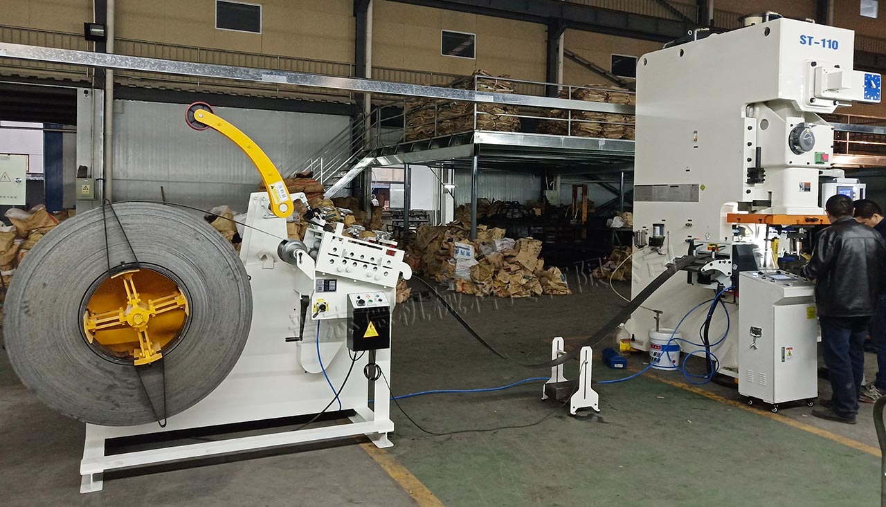 NC伺服送料機使用,NC伺服送料機應(yīng)用